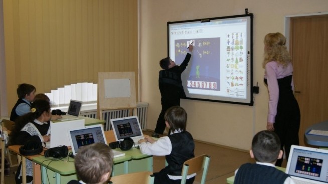 В МИОО для преподавателей и школьников провели виртуальные образовательные путешествия