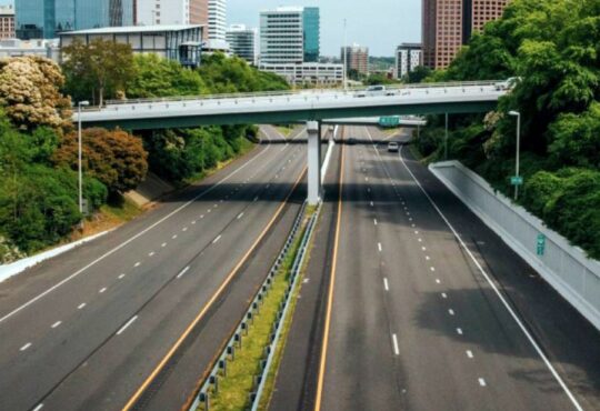Строительство автомагистралей - ключевой этап развития инфраструктуры Подмосковья